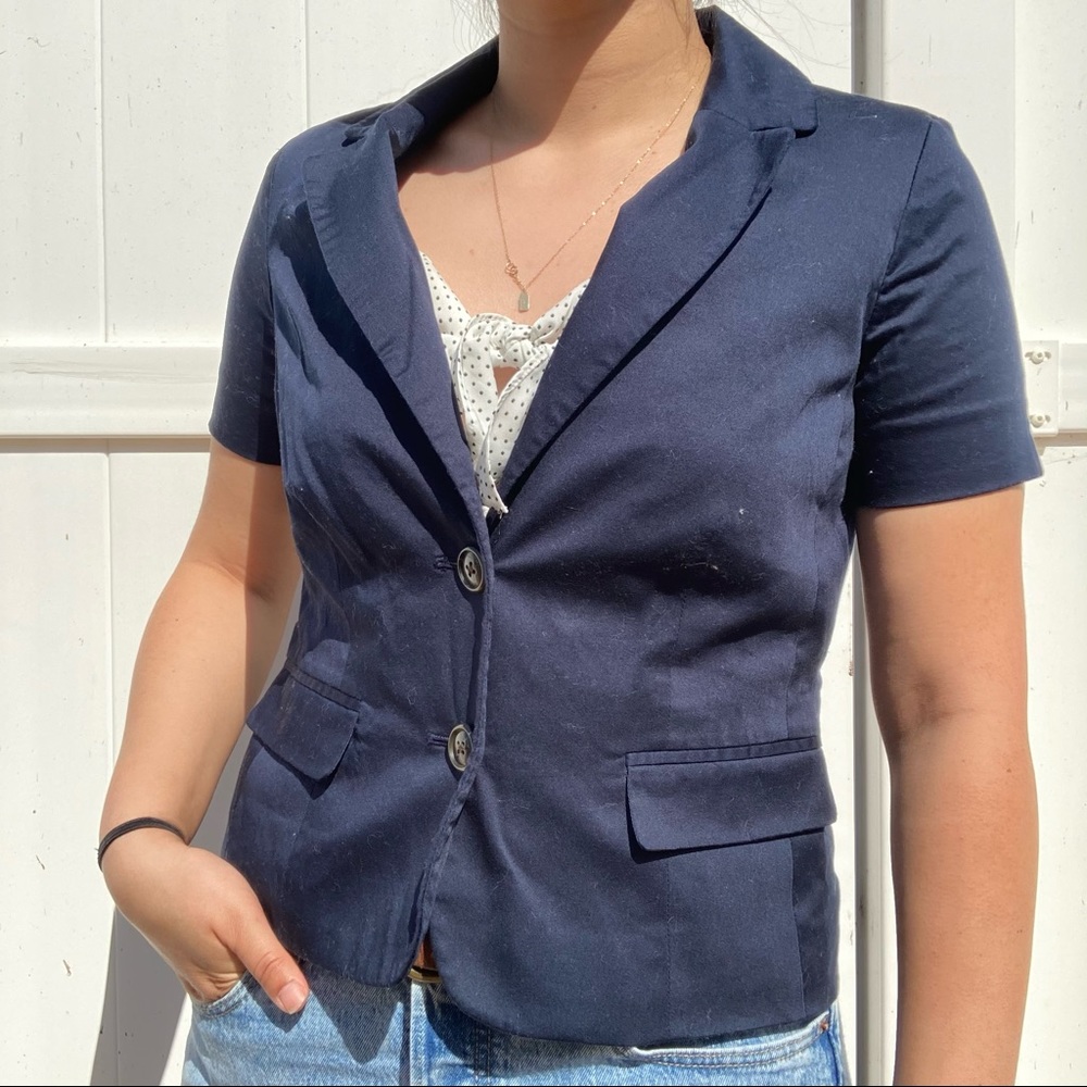 *Closet clear out LAST CHANCE* Navy short sleeve blazer